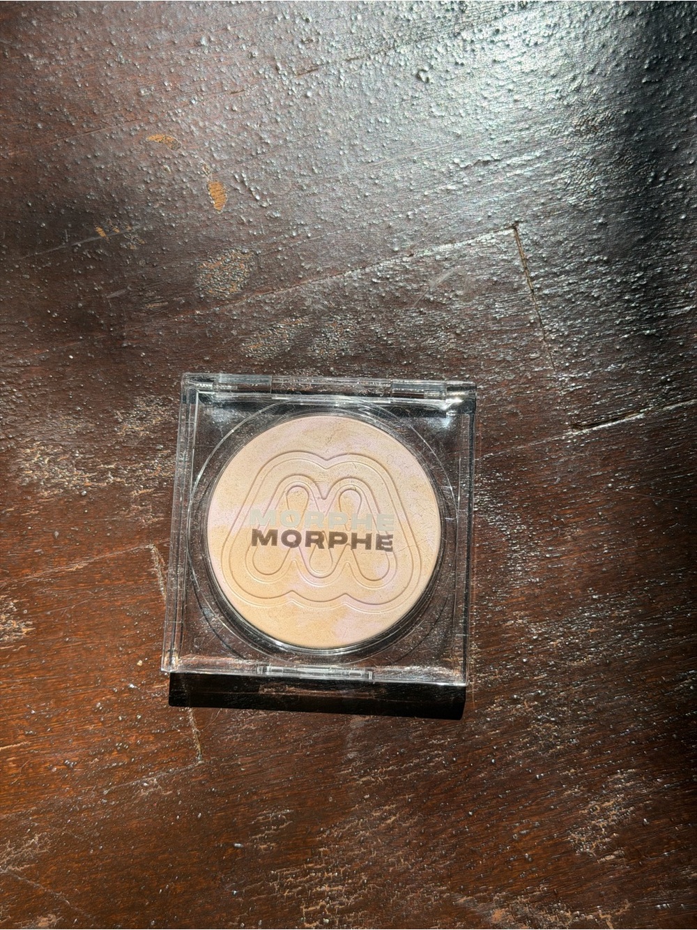 Morphe DAWN VANILLA WITH BALANCING PINK VANILLE AVEC ROSE EQUILIBRANT
CLOUDLIGHT